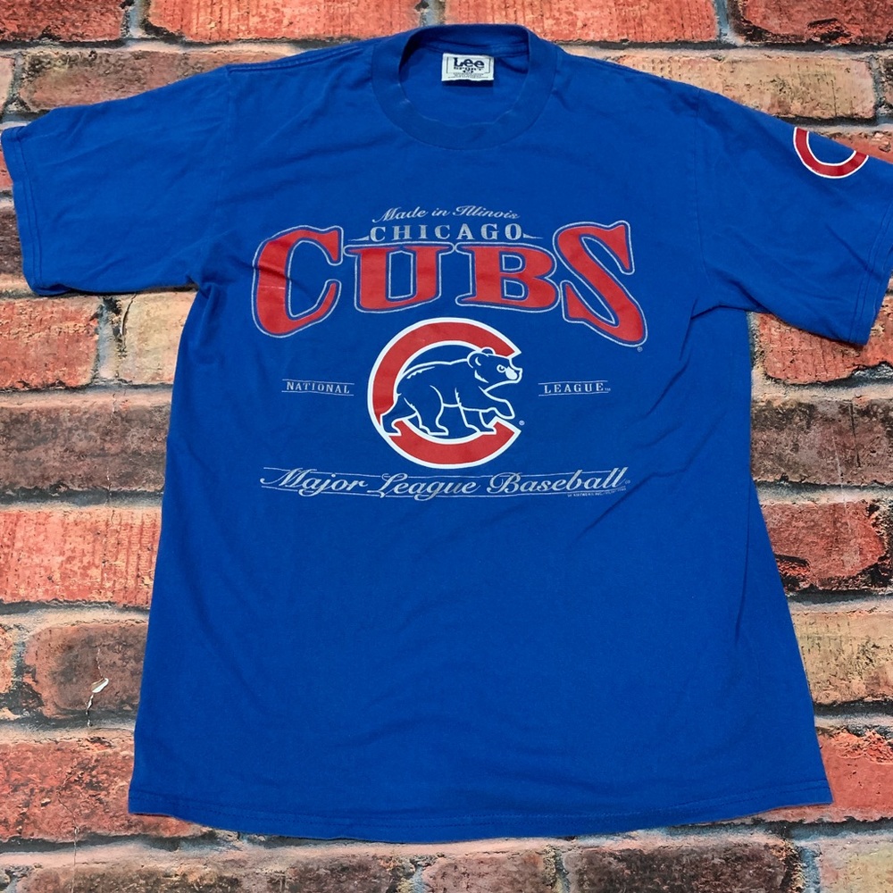 Throwback Chicago Cubs Shirt Size M